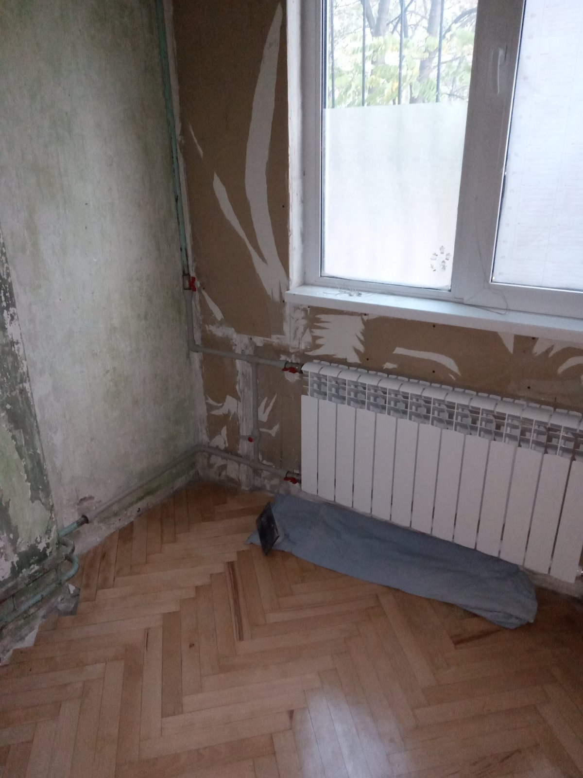 новый альминиевый радиатор, варианты подключения